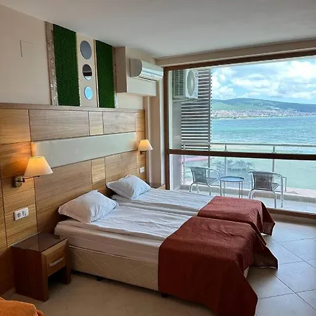 호텔 Briz - Section B 써니비치