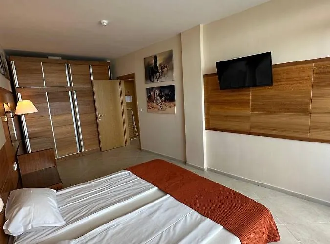 Briz - Section B Слънчев бряг