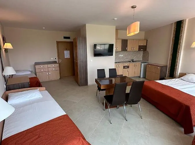 Briz - Section B Готель Сонячний Берег