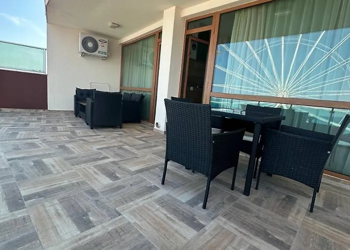 Briz - Section B Слънчев бряг