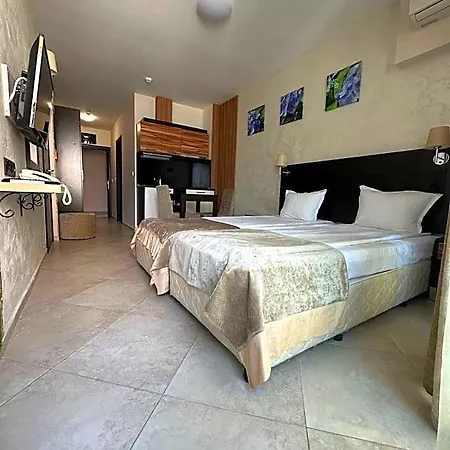 Briz - Section B Ξενοδοχείο 3*