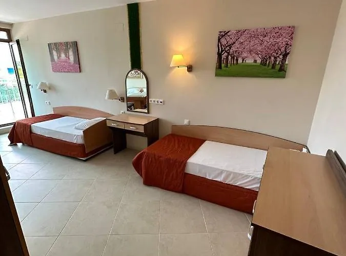 فندق Briz - Section B 3*