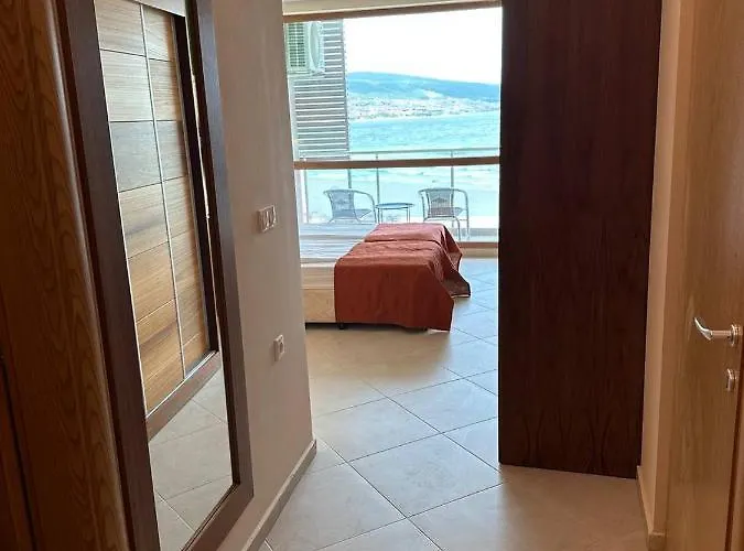 Briz - Section B 3* ساني بيتش