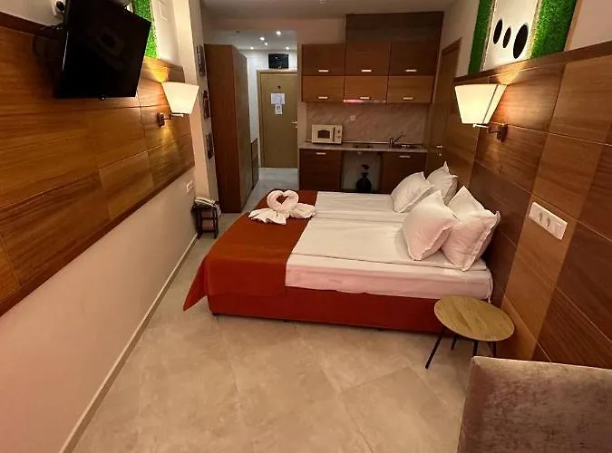 Briz - Section B ساني بيتش