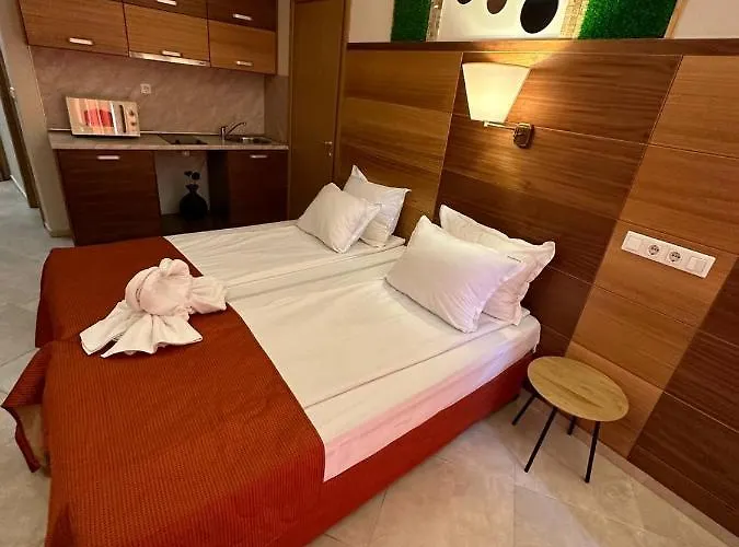 فندق Briz - Section B 3*