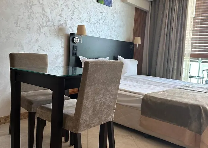 Hotel Briz - Section B